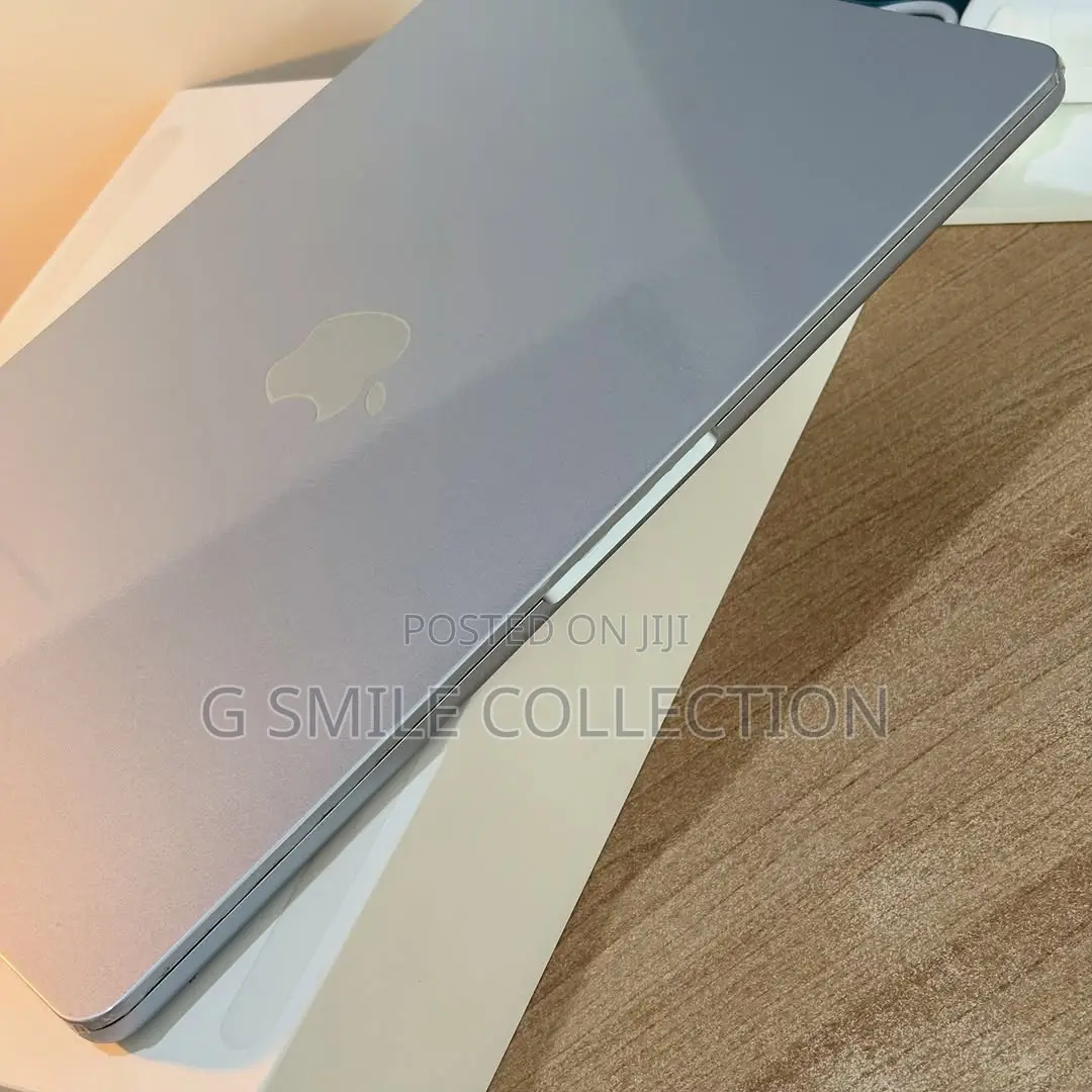 New Laptop Apple MacBook Air 2025 M4 13-inch 16GB SSD 256GB