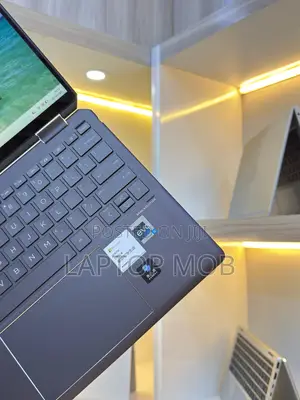 New Laptop HP Spectre X360 16GB Intel Core i5 SSD 512GB