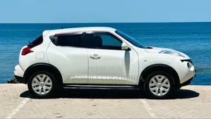 Nissan Juke 2011 White