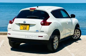 Nissan Juke 2011 White