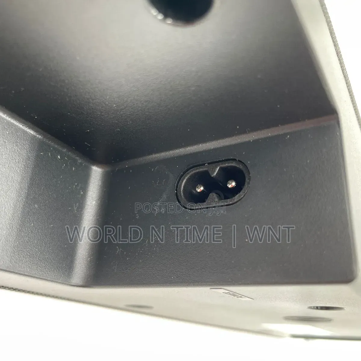 Samsung Bar Hw-B400f With Built in Subwoofer