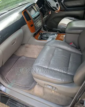 Toyota Land Cruiser 2004 Green