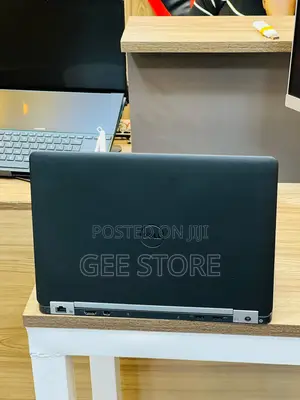 Laptop Dell Latitude E7270 8GB Intel Core i5 SSD 256GB