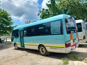 Toyota Coaster 2003 Blue