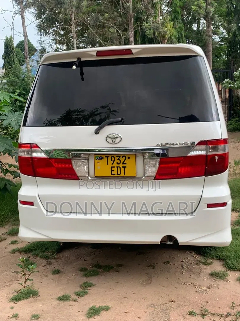 Toyota Alphard 2004 White