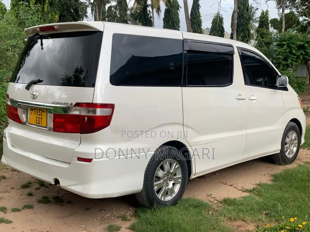 Toyota Alphard 2004 White