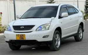 Toyota Harrier 2006 White