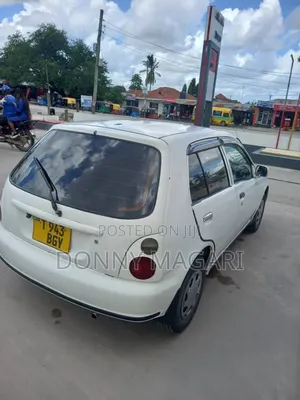 Toyota Starlet 2005 White