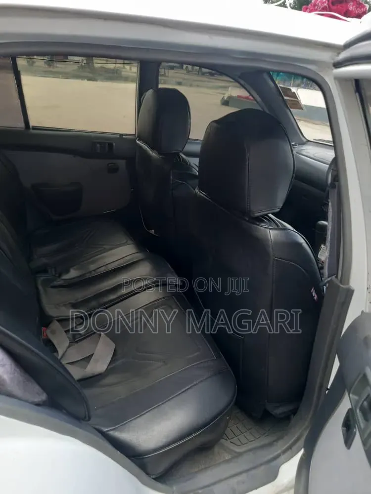 Toyota Starlet 2005 White