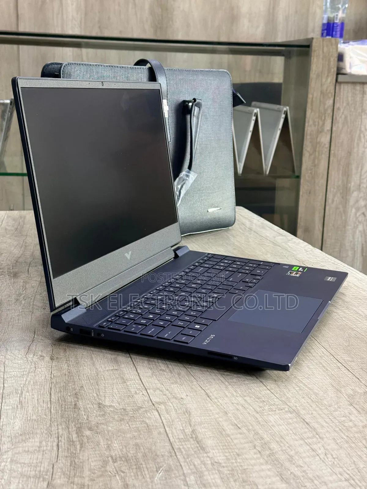 Laptop HP Victus 15 16GB AMD Ryzen 7 SSD 512GB