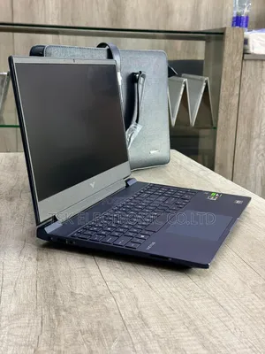 Laptop HP Victus 15 16GB AMD Ryzen 7 SSD 512GB