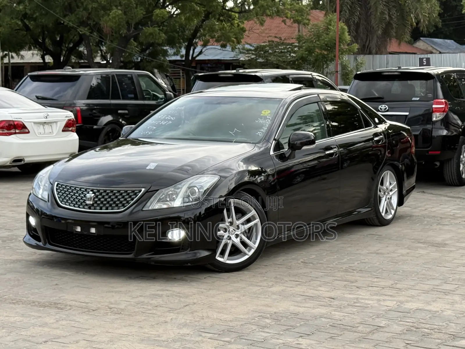 Toyota Crown 2009 Black