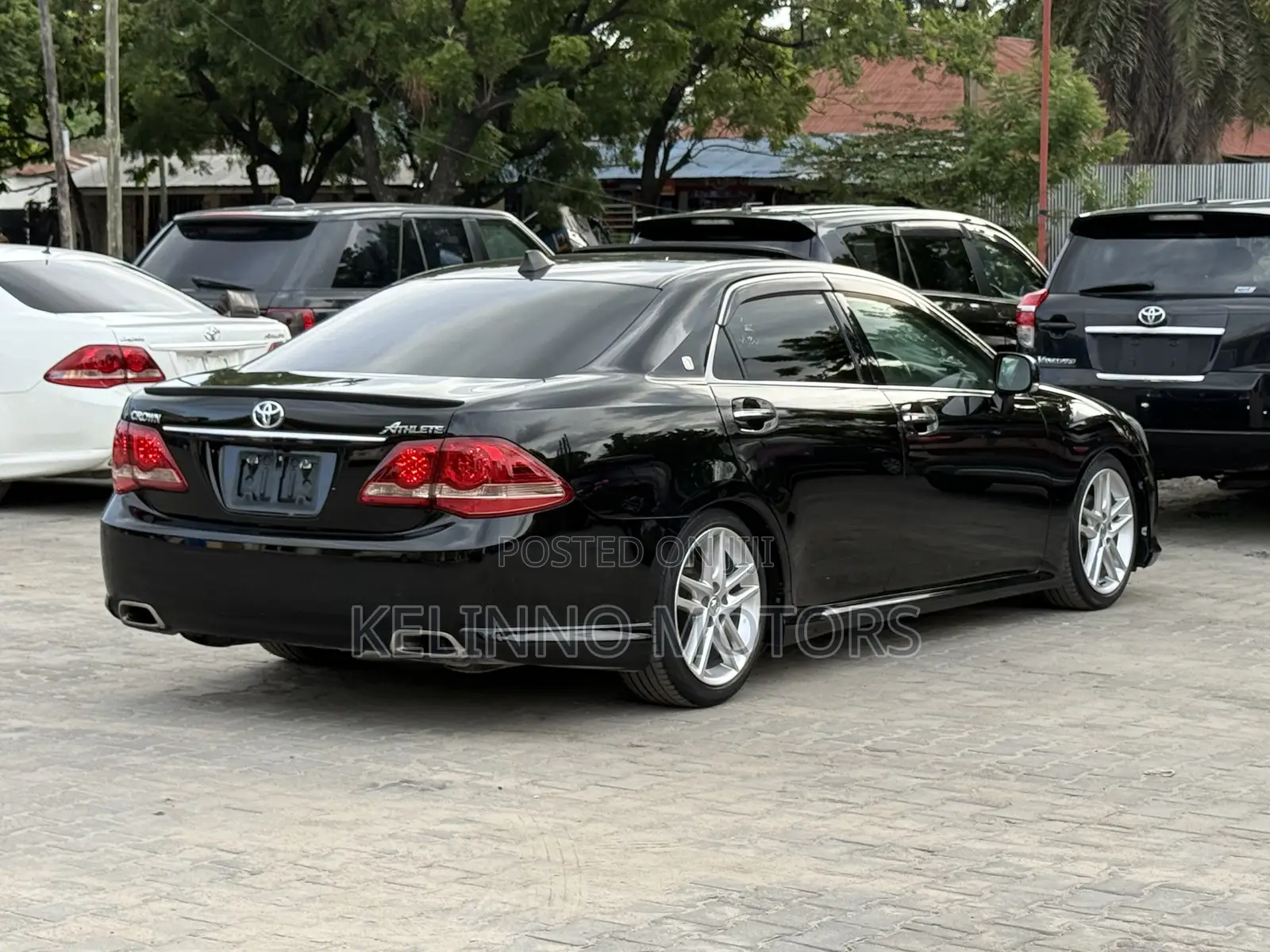 Toyota Crown 2009 Black
