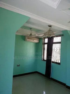5bdrm House in Makanya, Magomeni for sale