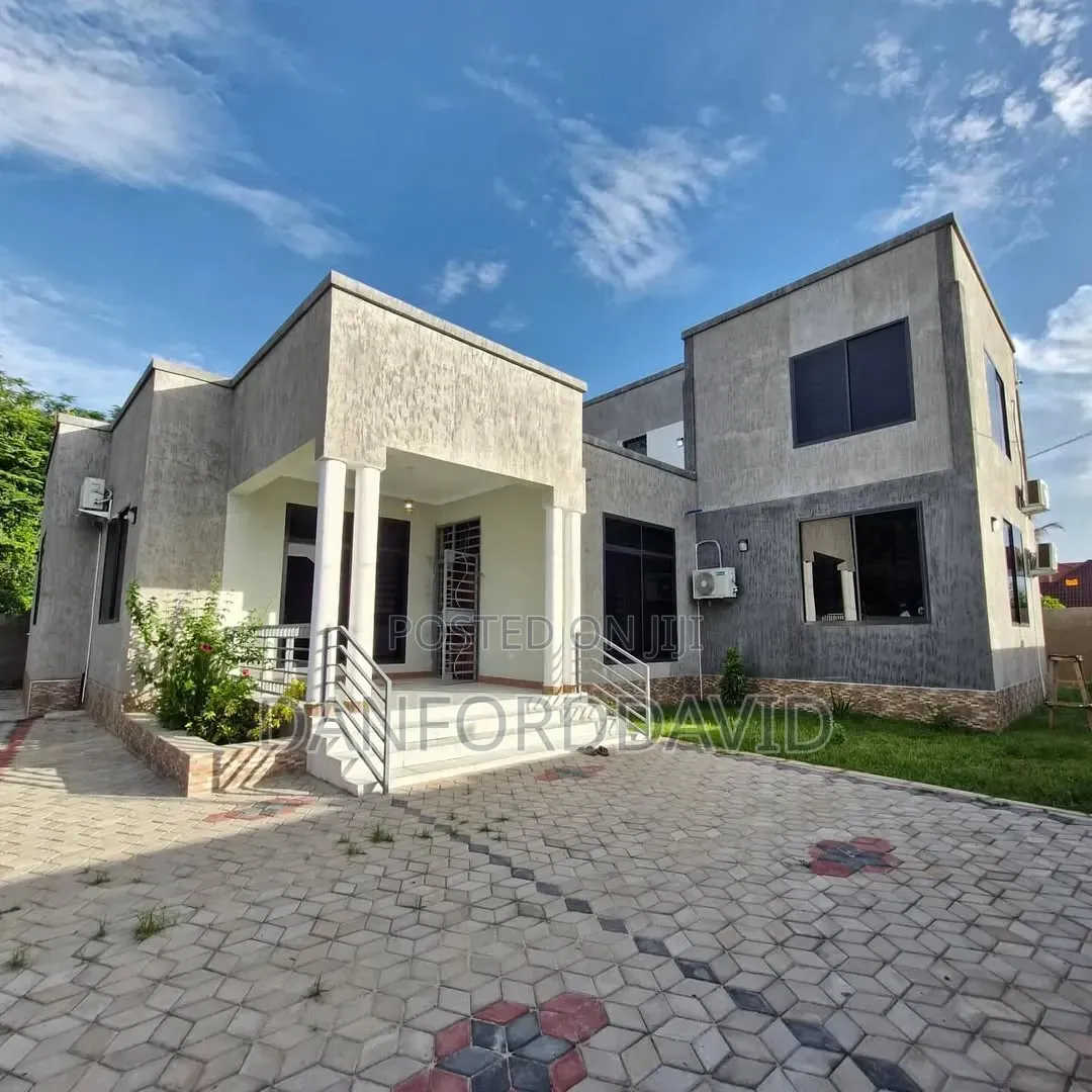 4bdrm House in Kahwa Real Estate, Mbweni for rent