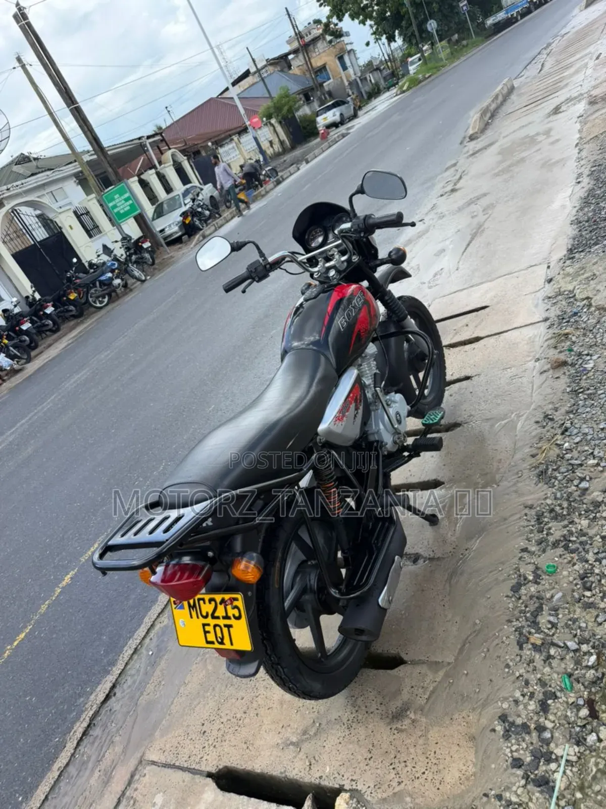 Bajaj Boxer X125 2024 Black