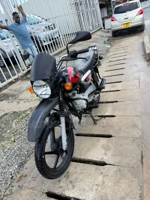 Bajaj Boxer X125 2024 Black