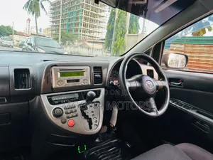 Toyota Wish 2011 Gray