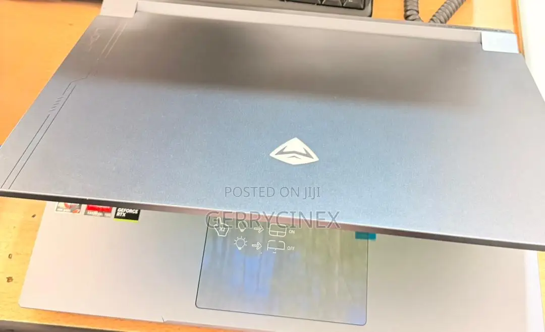 New Laptop 16GB AMD Ryzen 7 SSD 1T