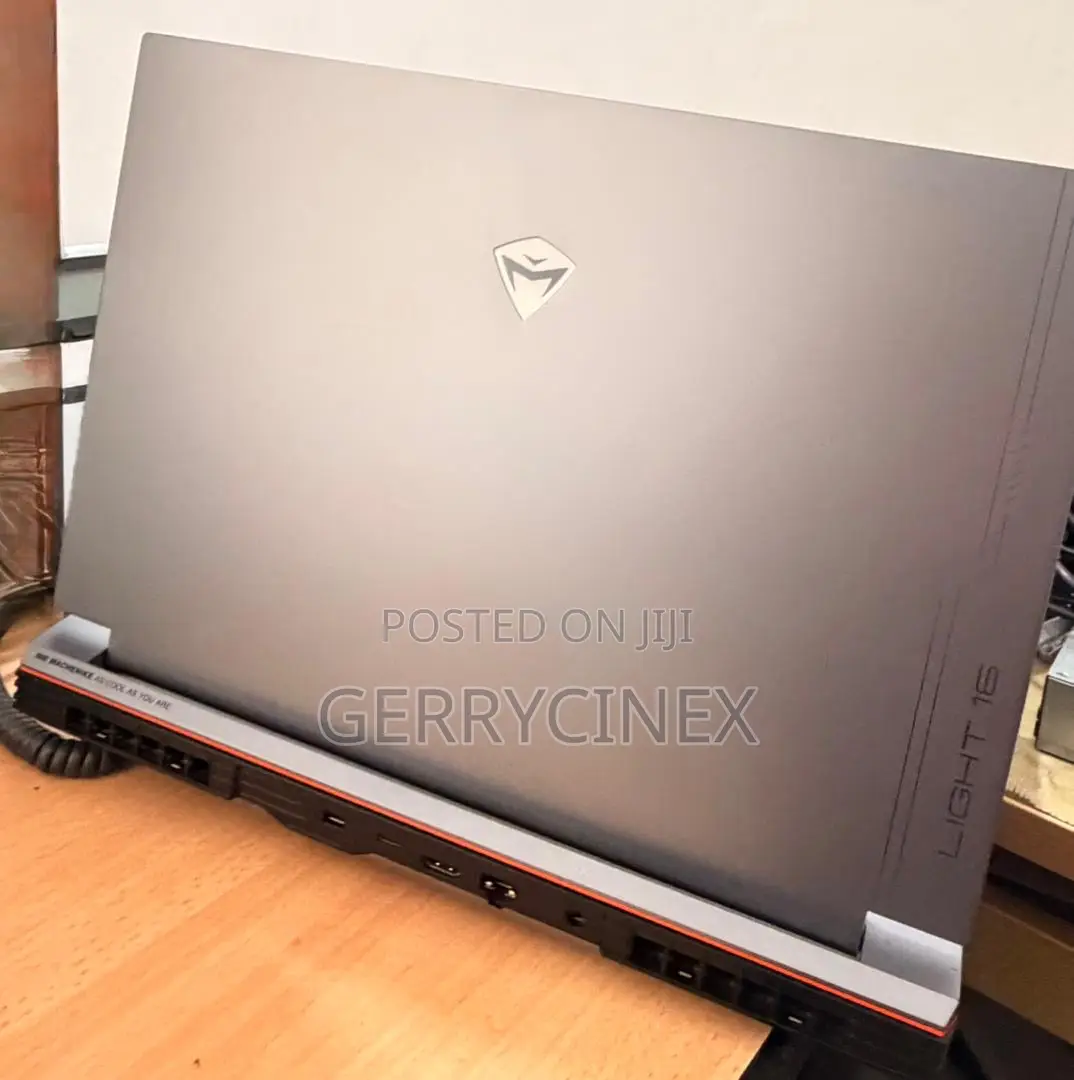 New Laptop 16GB AMD Ryzen 7 SSD 1T