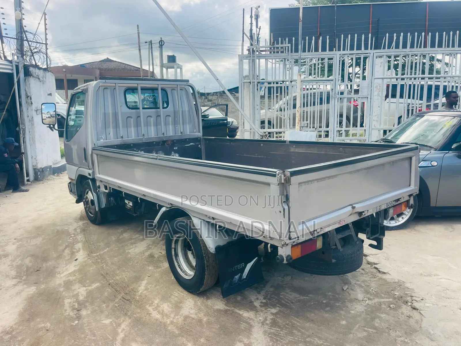 Mitsubishi Canter Guts 1.5 Tonnes Unregistered(Mpya).