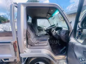 Mitsubishi Canter Guts 1.5 Tonnes Unregistered(Mpya).