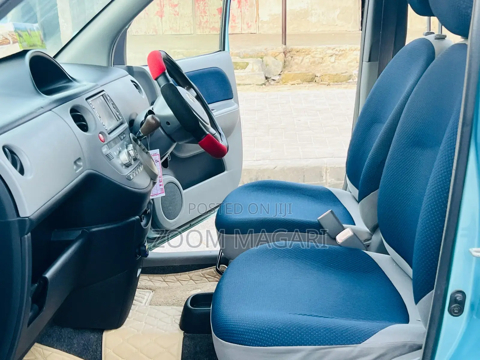 Toyota Sienta 2004 Blue