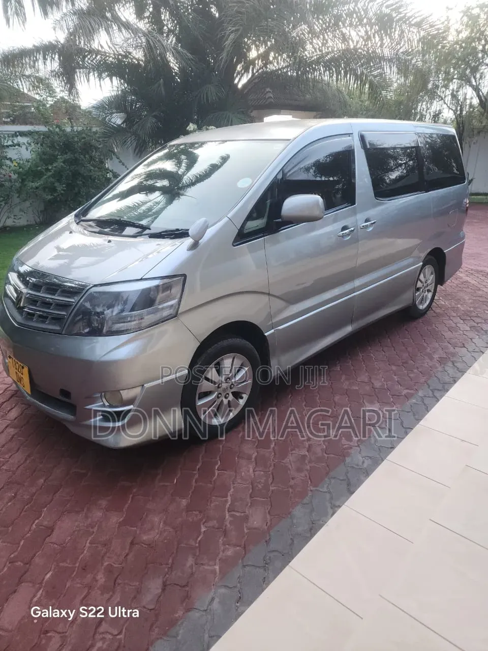 Toyota Alphard 2006 Silver