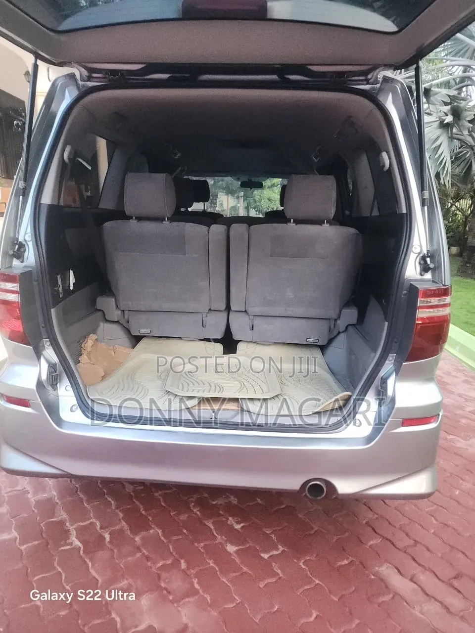 Toyota Alphard 2006 Silver