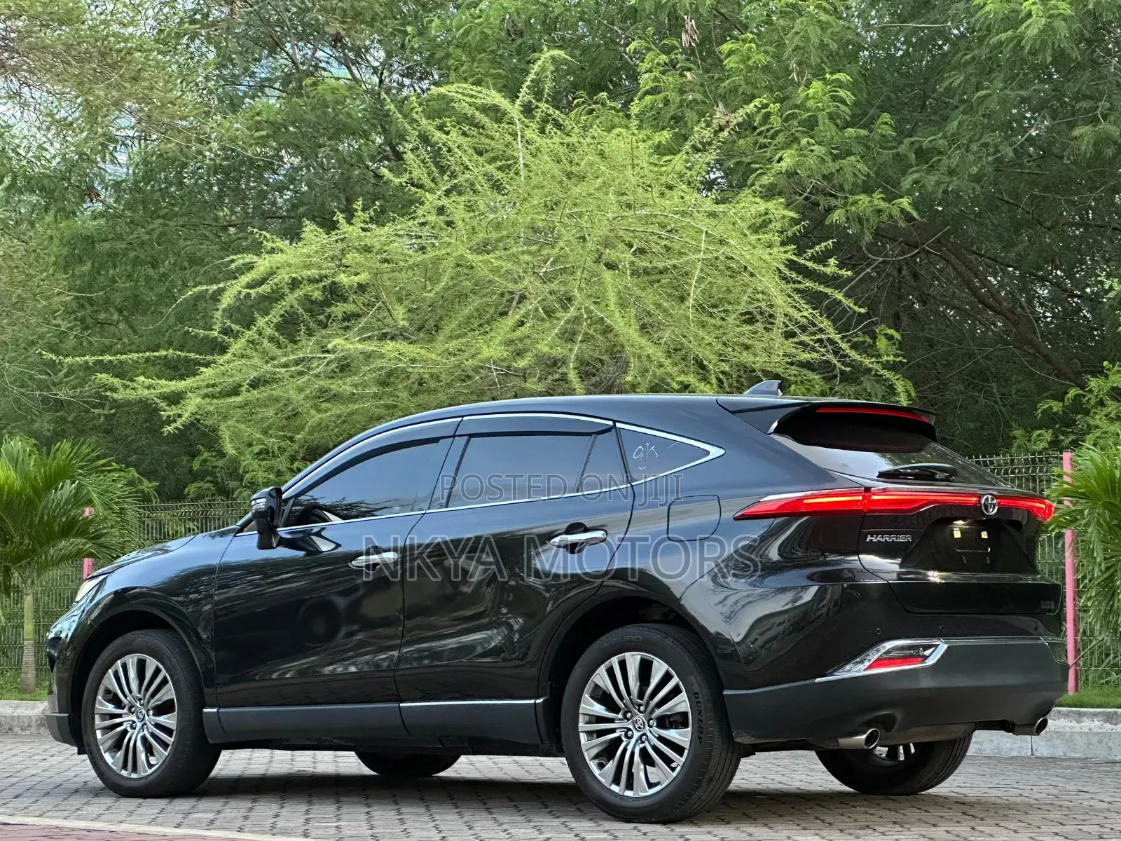 Toyota Harrier 2021 Black