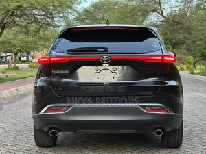 Toyota Harrier 2021 Black