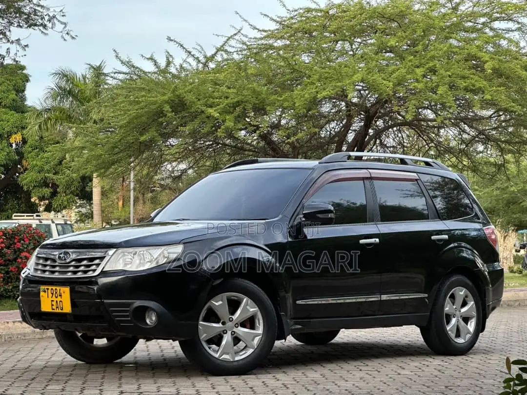Subaru Forester 2011 Black