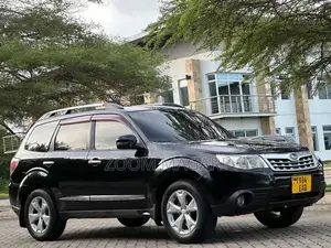 Subaru Forester 2011 Black