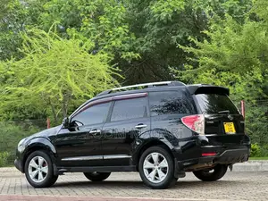 Subaru Forester 2011 Black