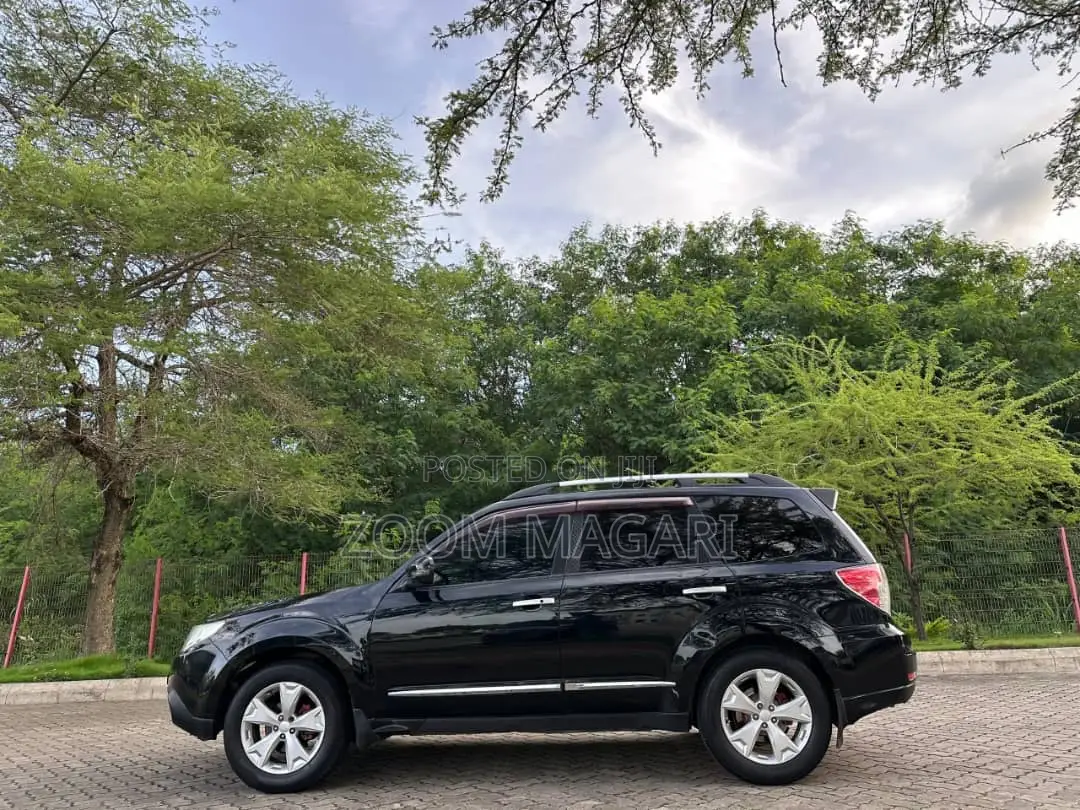 Subaru Forester 2011 Black