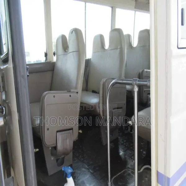 Nissan Civilian 1996 White