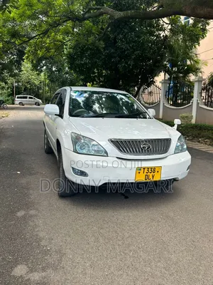 Toyota Harrier 2005 White