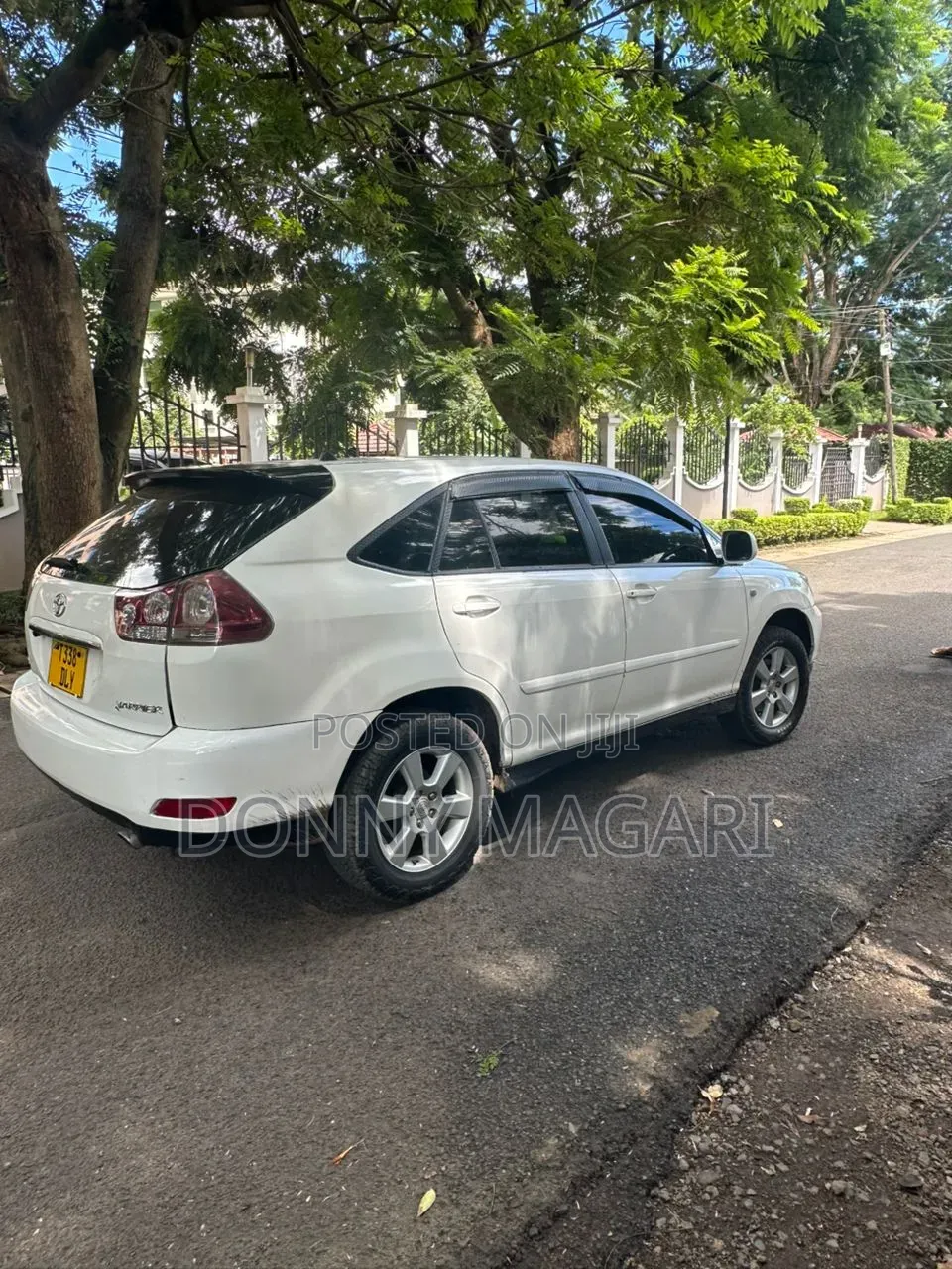 Toyota Harrier 2005 White