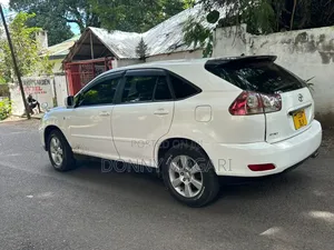 Toyota Harrier 2005 White
