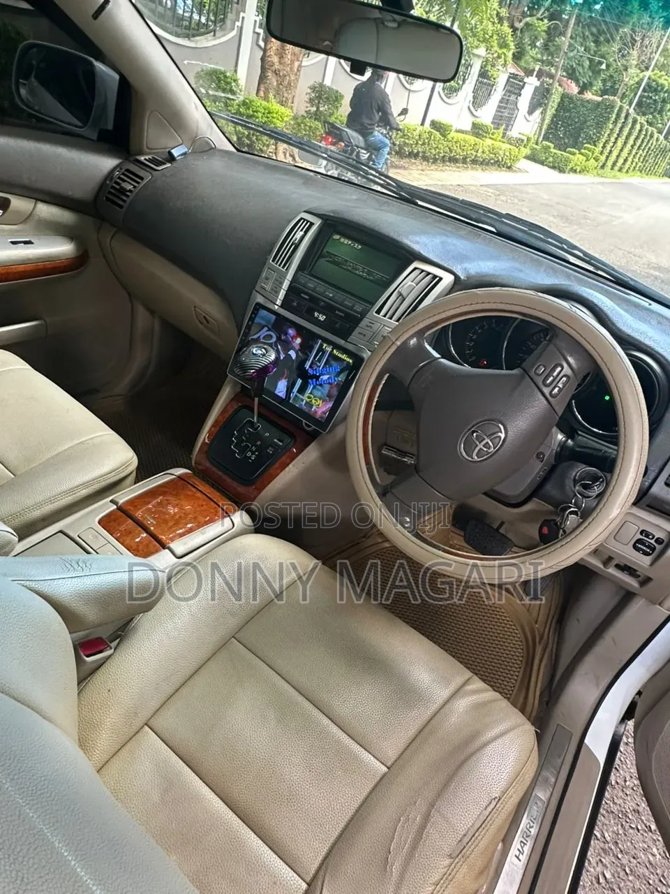 Toyota Harrier 2005 White
