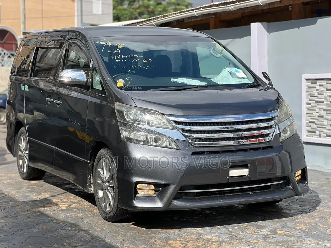 Toyota Vellfire 2011 Grey