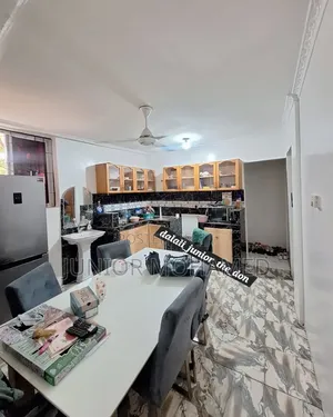 2bdrm Apartment in , Oyster Bay for rent