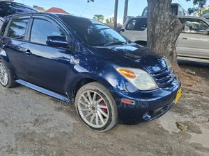 Toyota IST 2007 Blue