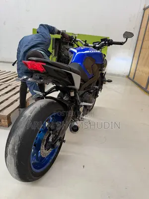 Yamaha 2018 Blue