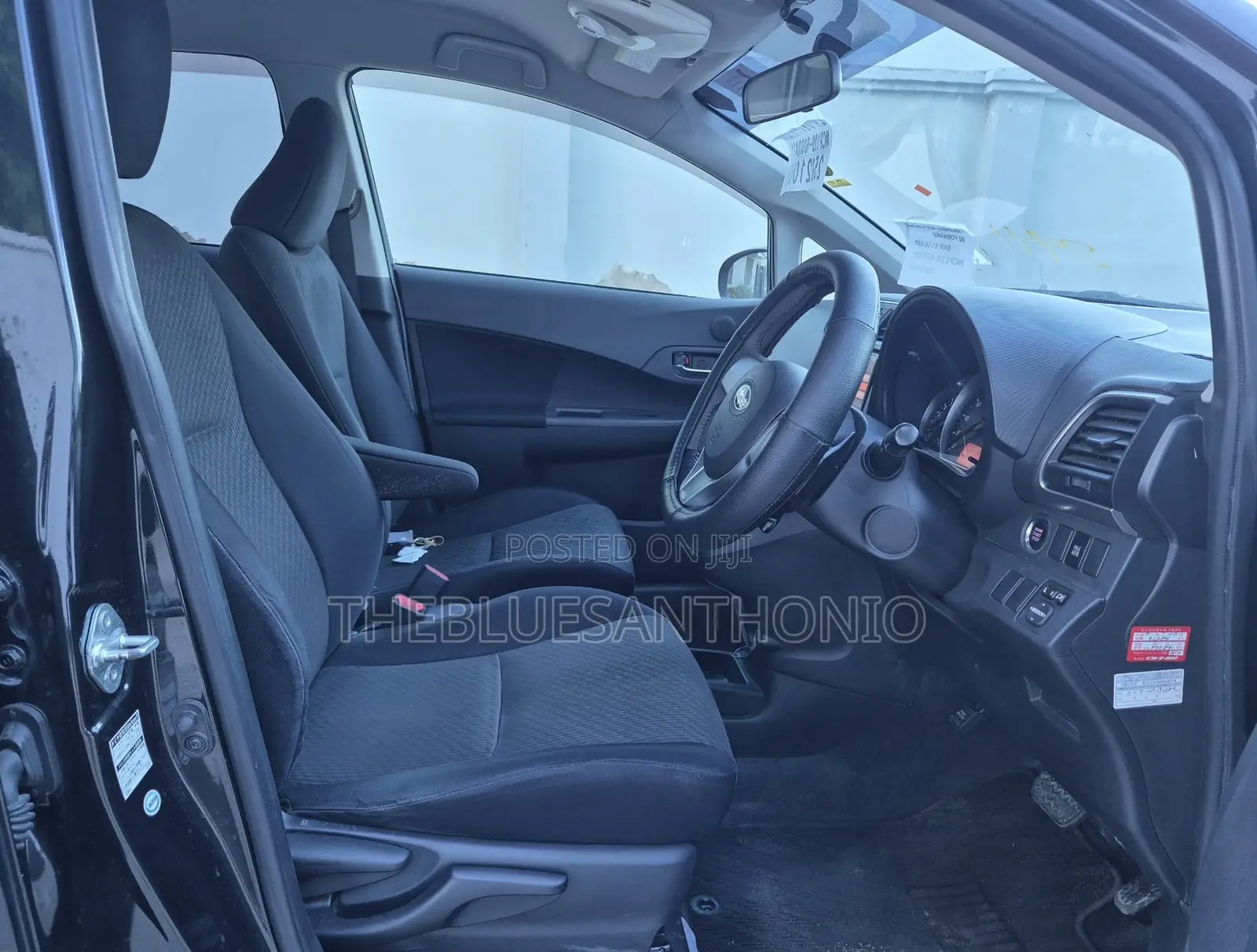 Subaru Trezia 2014 Black