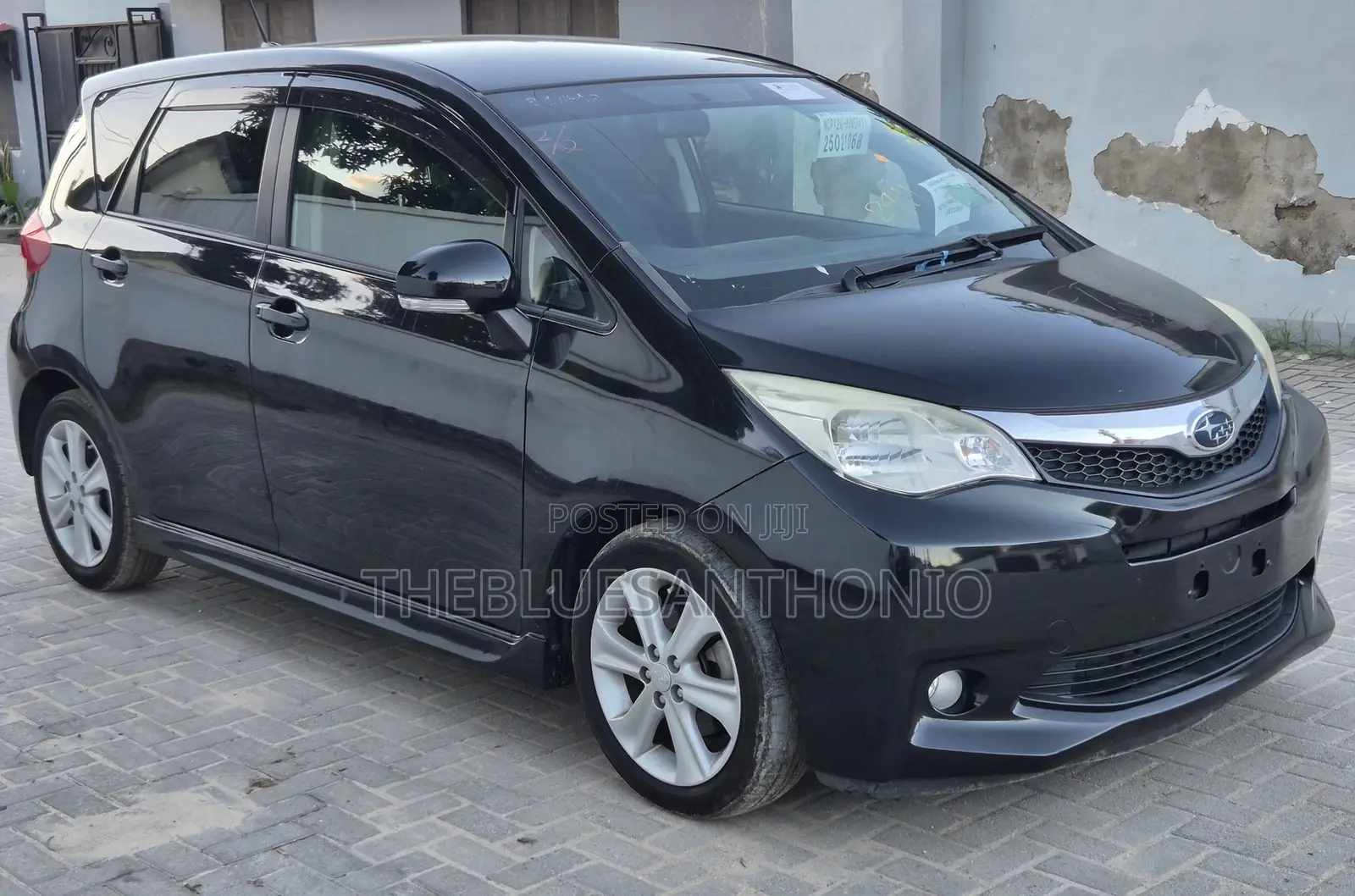 Subaru Trezia 2014 Black