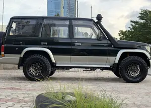 Toyota Land Cruiser Prado 1990 Green