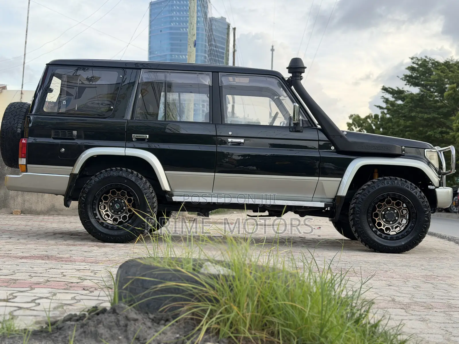 Toyota Land Cruiser Prado 1990 Green