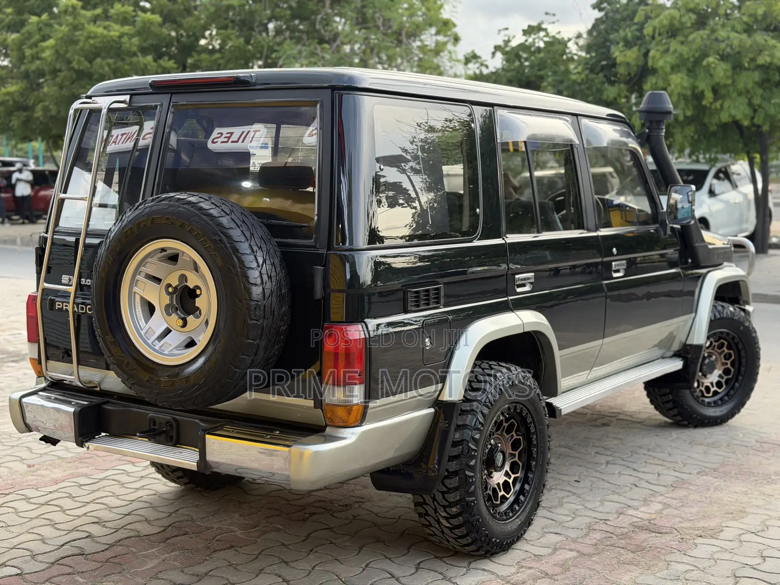 Toyota Land Cruiser Prado 1990 Green