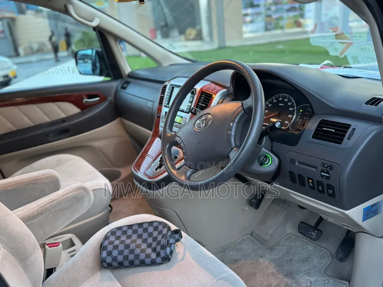 Toyota Alphard 2.4 Petrol FWD 2004 Black